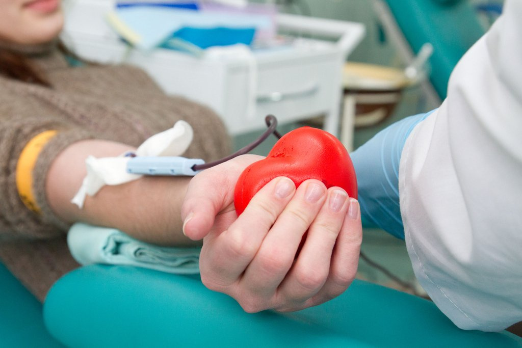 Решено лимитировать оплату заготовки донорской крови для производителей лекарственных препаратов
